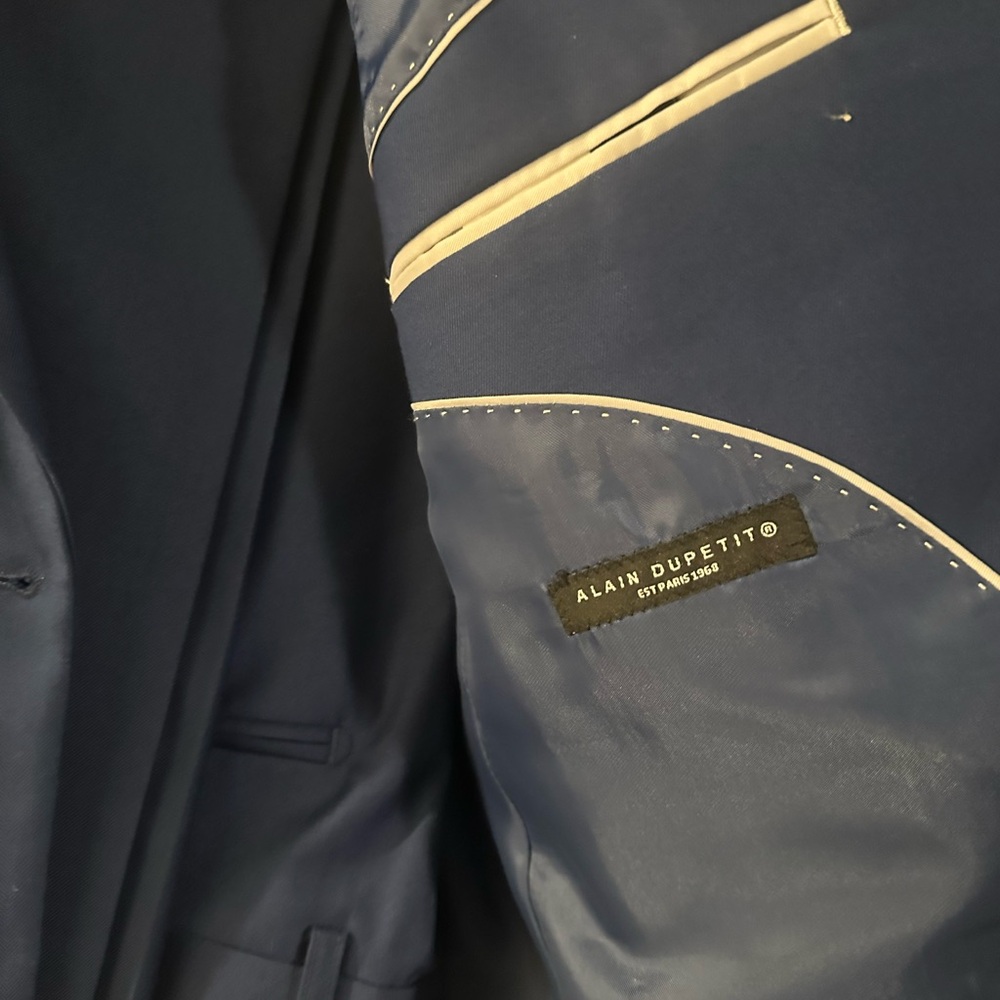Alain Dupetit double breasted Suit (never worn)